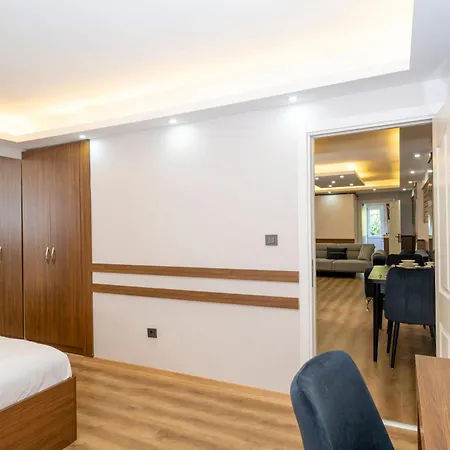 Hatem's House In Taksim Apartment